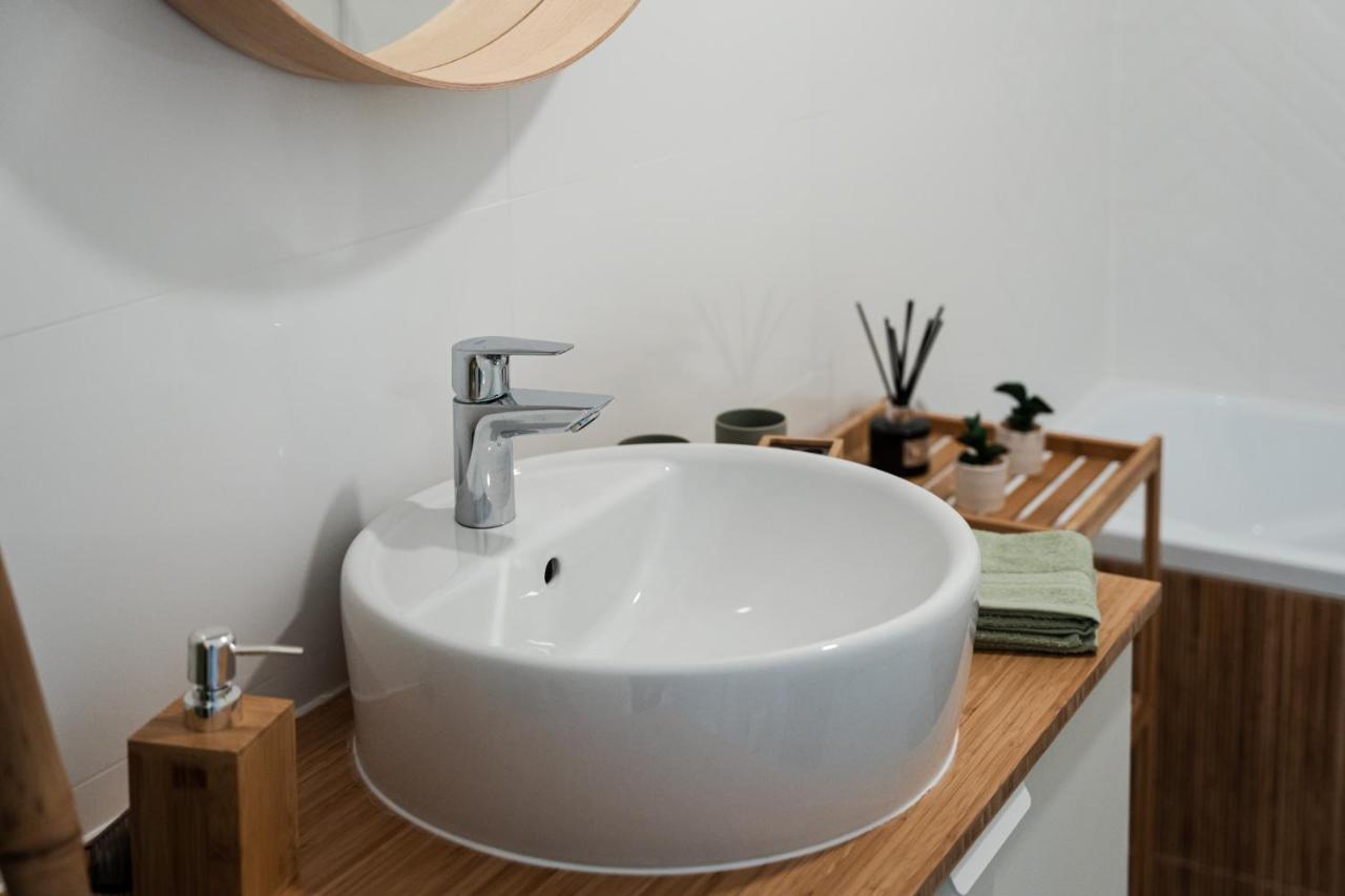 Volenter Lux Apartment Uno Baja Luaran gambar